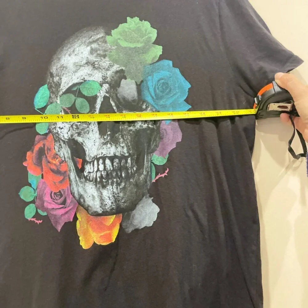 GUESS SKULL ROSES T-SHIRT BLACK EMO GOTHIC SIZE LARGE - Picture 4 of 12